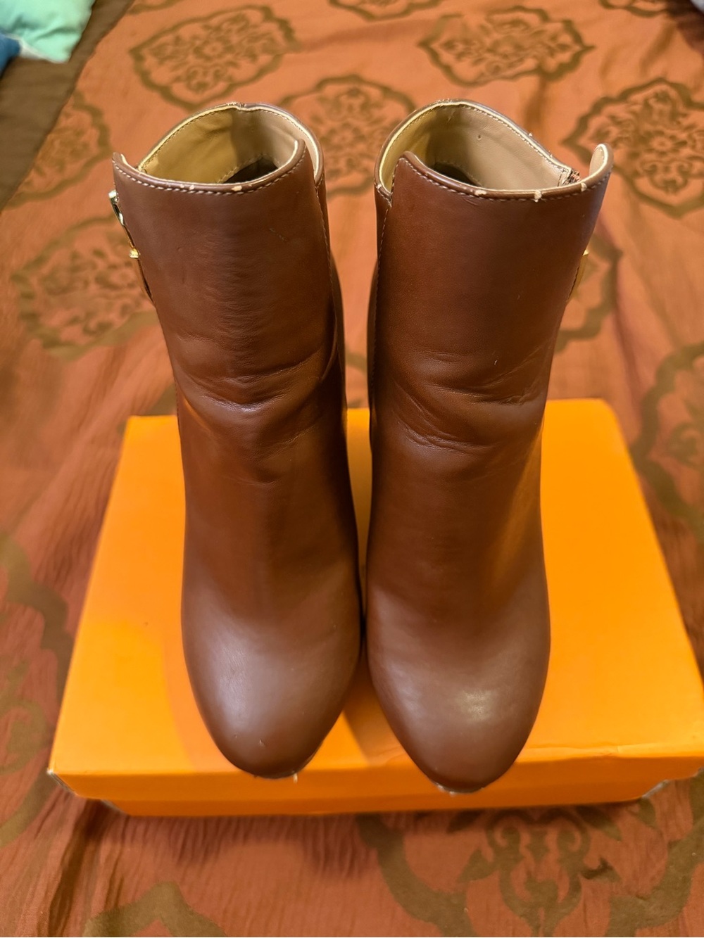 Women's Brown Leather Ankle Boots - Classic Comfort